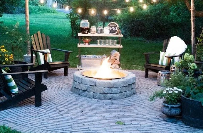 Fire Pits & Fall Go Together